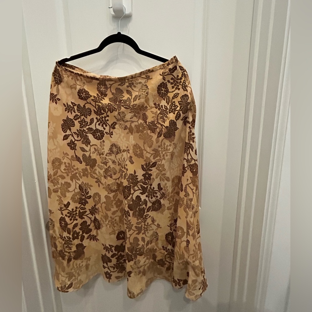 Judith hart skirt  12 petite with brown and tan florals